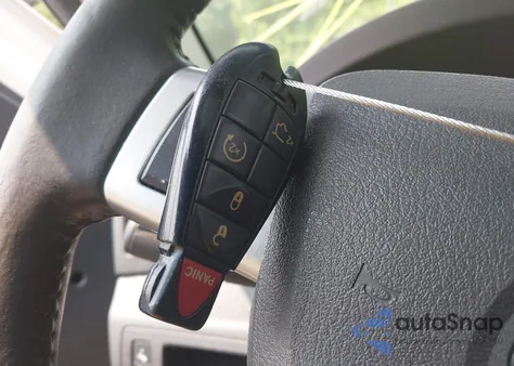 2009 Jeep Grand Cherokee Laredo z USA, uszkodzony, nr VIN 1J8GR48K99C534037